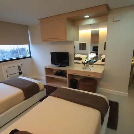Bsa Twin Towers Aparthotel Mandaluyong Exterior photo