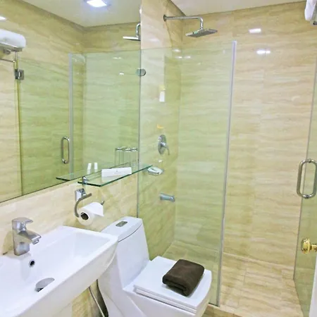 Bsa Twin Towers Aparthotel Mandaluyong Exterior photo