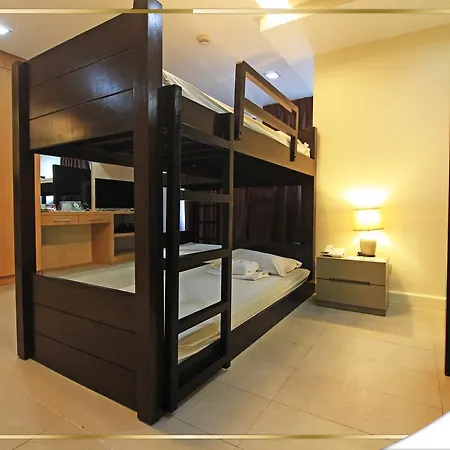 Bsa Twin Towers Aparthotel Mandaluyong Exterior photo