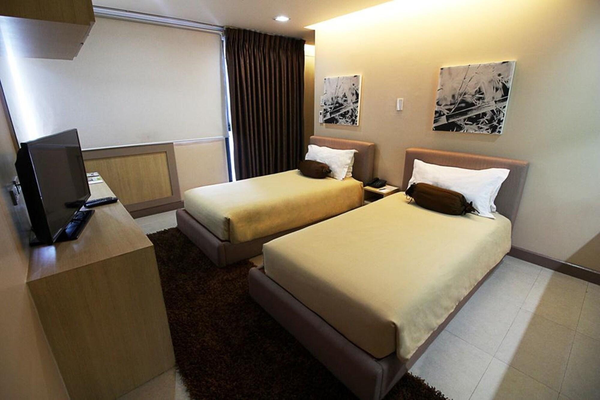 Aparthotel Bsa Twin Towers 4*