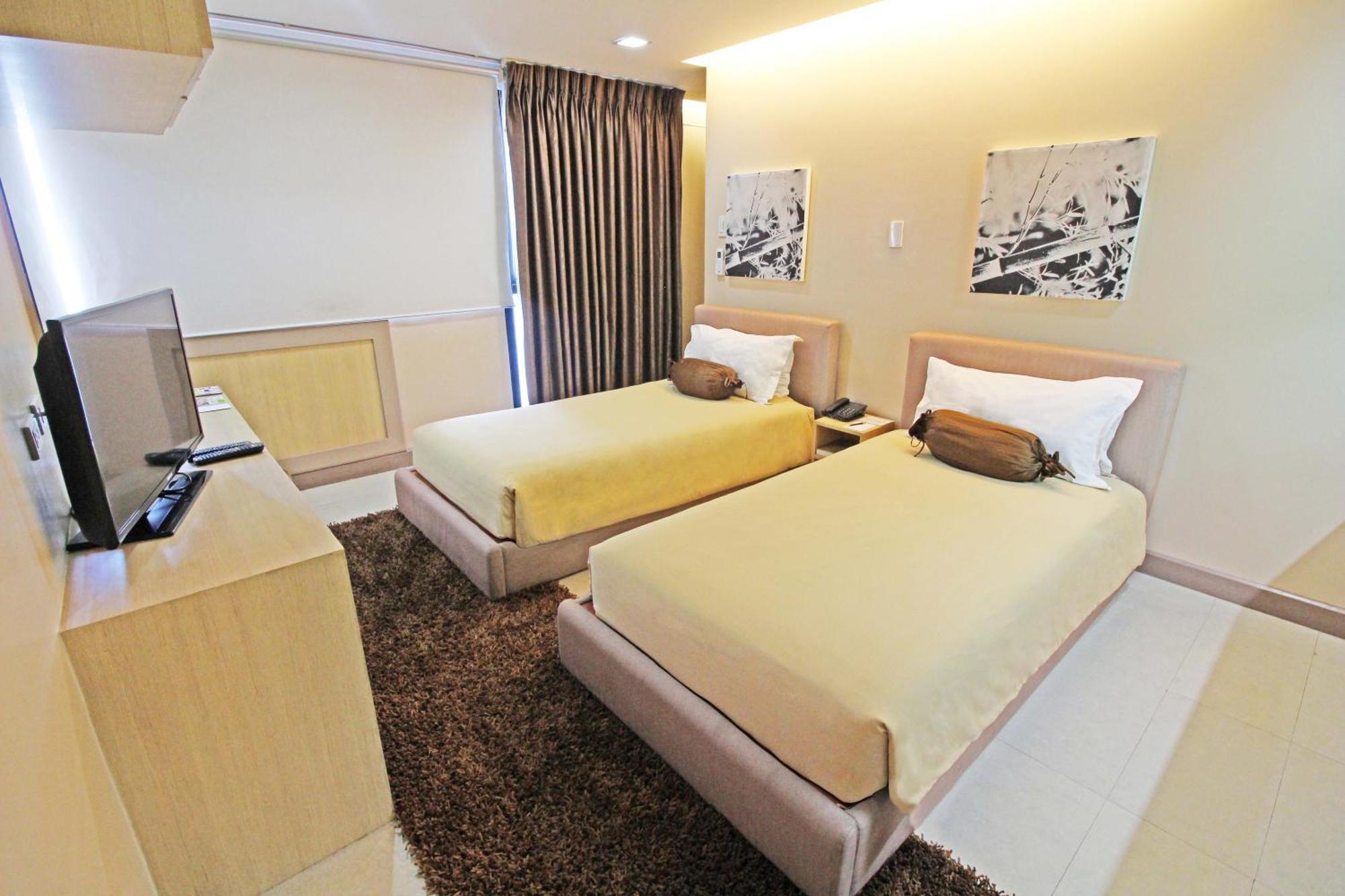 Bsa Twin Towers 4*